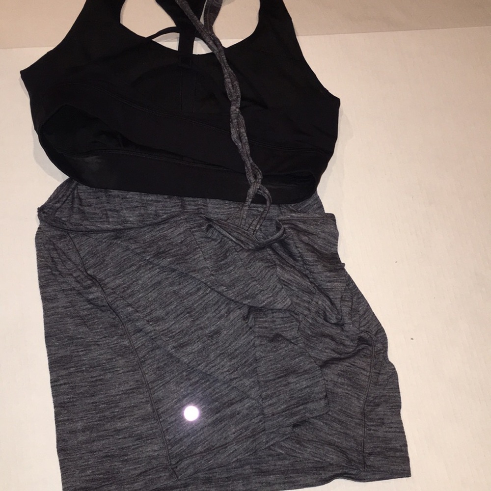 Lululemon Athletica Open Back Tank Top With Build In Bra - Picture 2 of 3